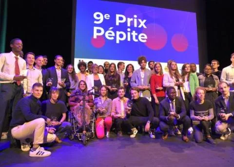 Entrepreneurs et étudiants : ils racontent leur double vie